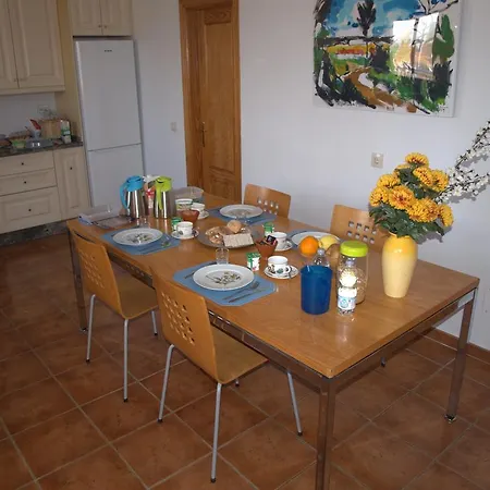 Alegranza Alojamento de Acomodação e Pequeno-almoço 3*